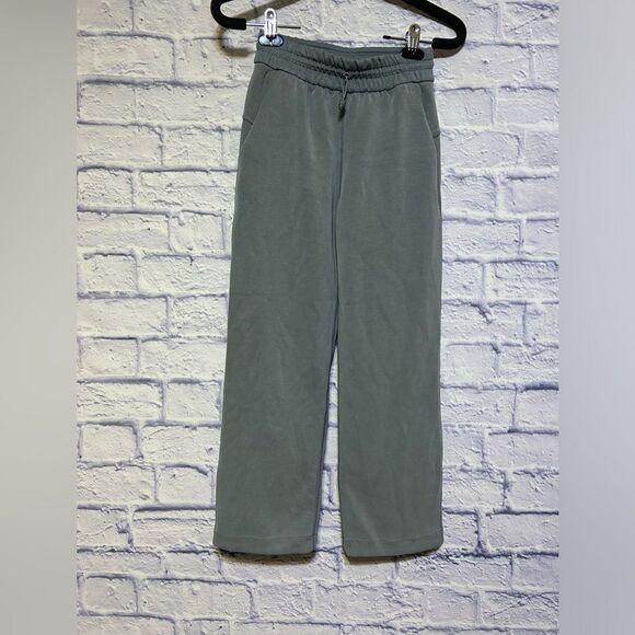 Lululemon Softstreme High-Rise Straight Leg Cropped Pant - Picture 1 of 13